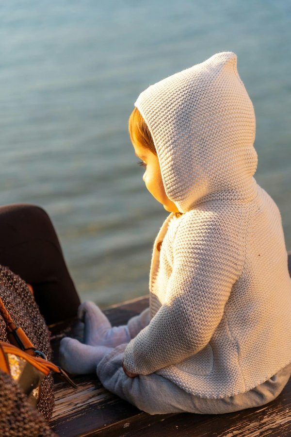 Come posso aiutare un gatto di razza American Curl a mantenere le orecchie pulite e sane?